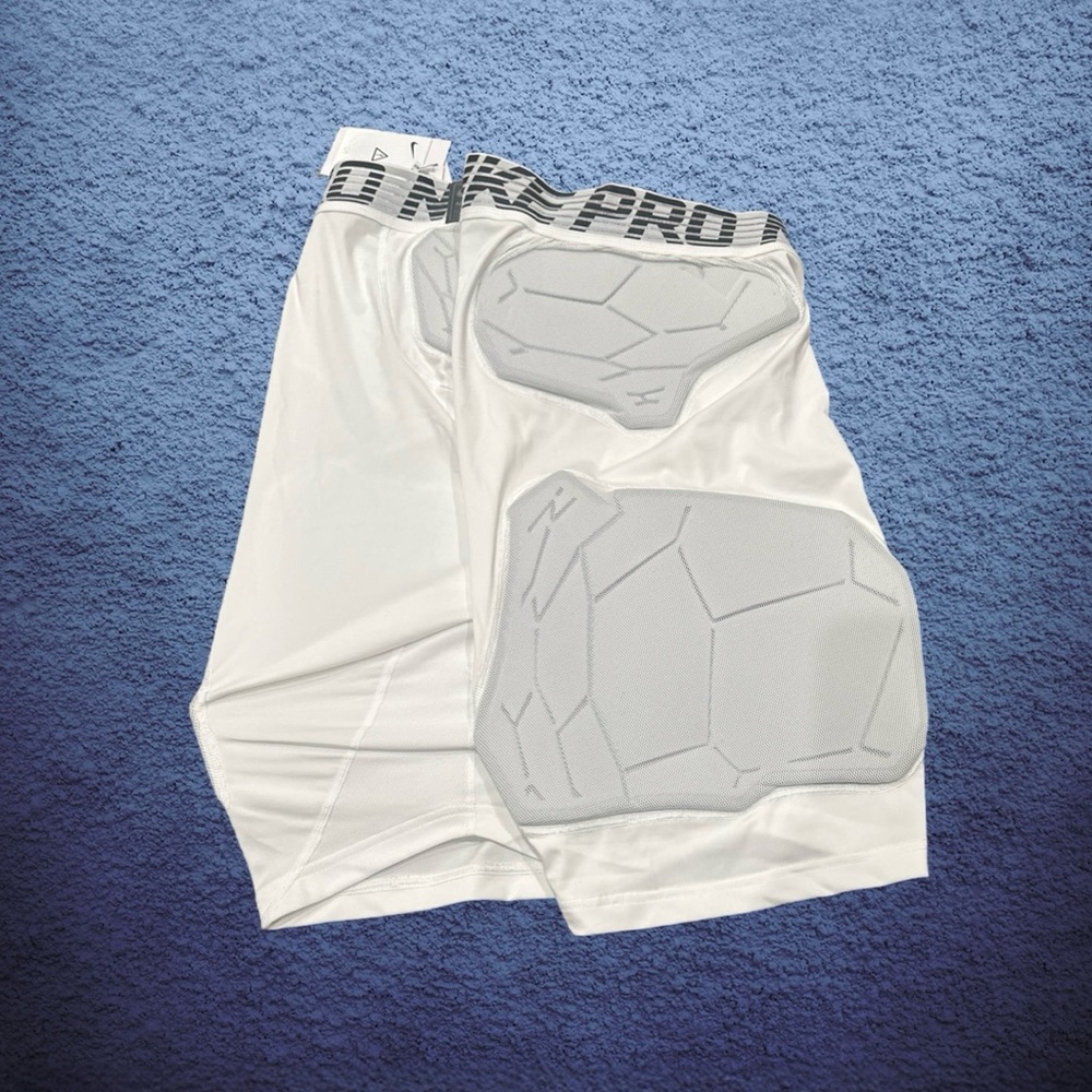 NIKE PRO HYPERSTRONG PADDED FOOTBALL COMPRESSION SHORTS.MENS AQ0751-100 NWT